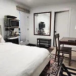Central Downtown 1 Bed Entire Suite