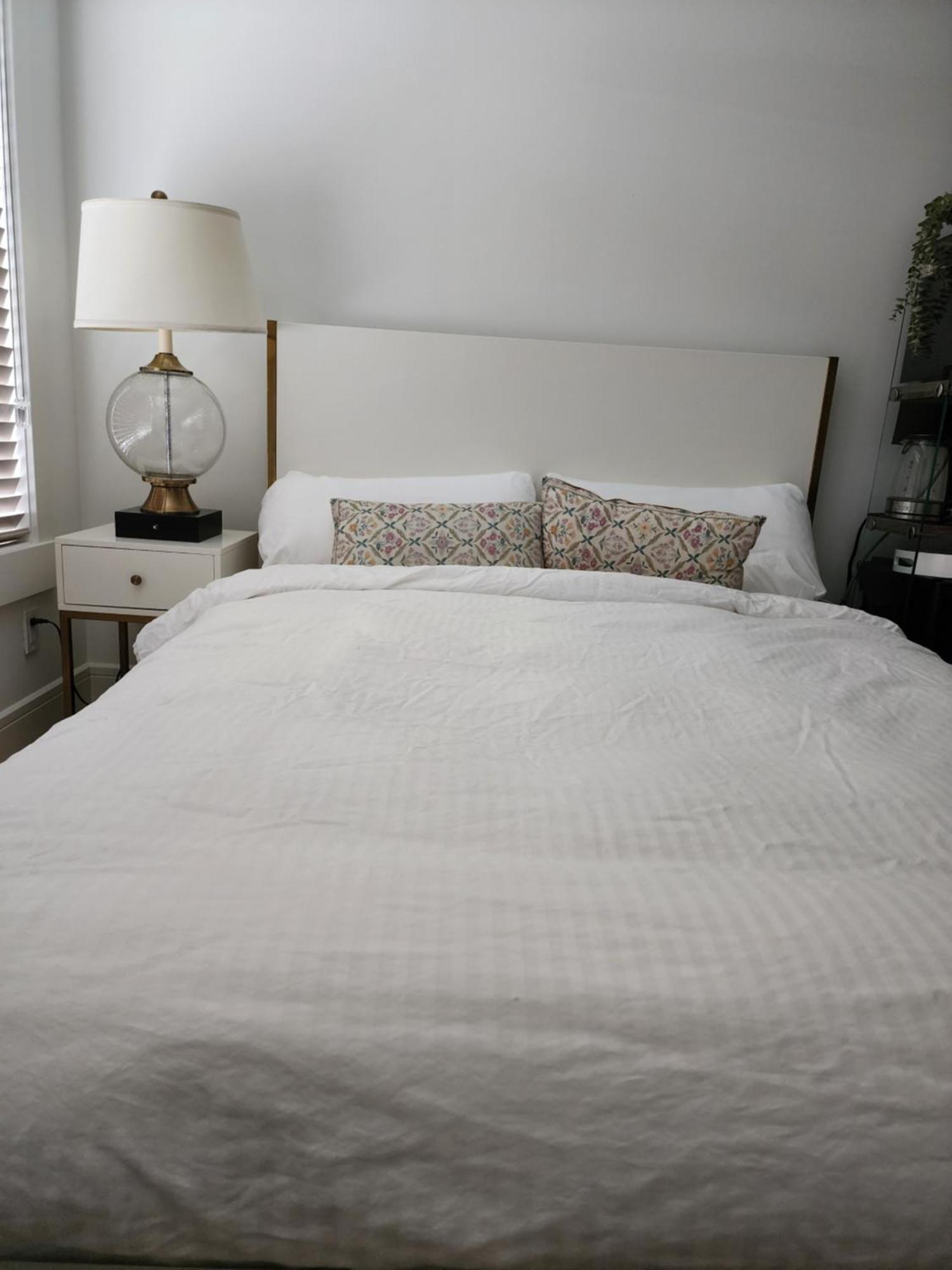 Downtown 1 Bed Entire Apartment Calgary